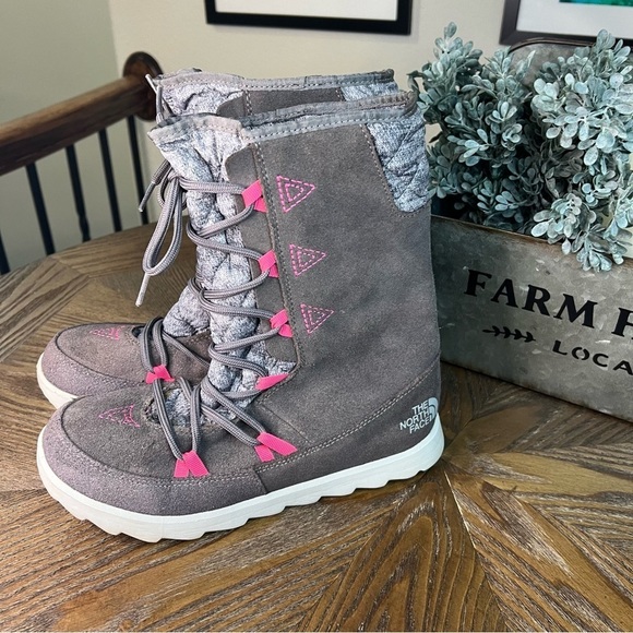 North Face Thermo Winter Boots - EUC - Grey & Pink - Picture 5 of 9